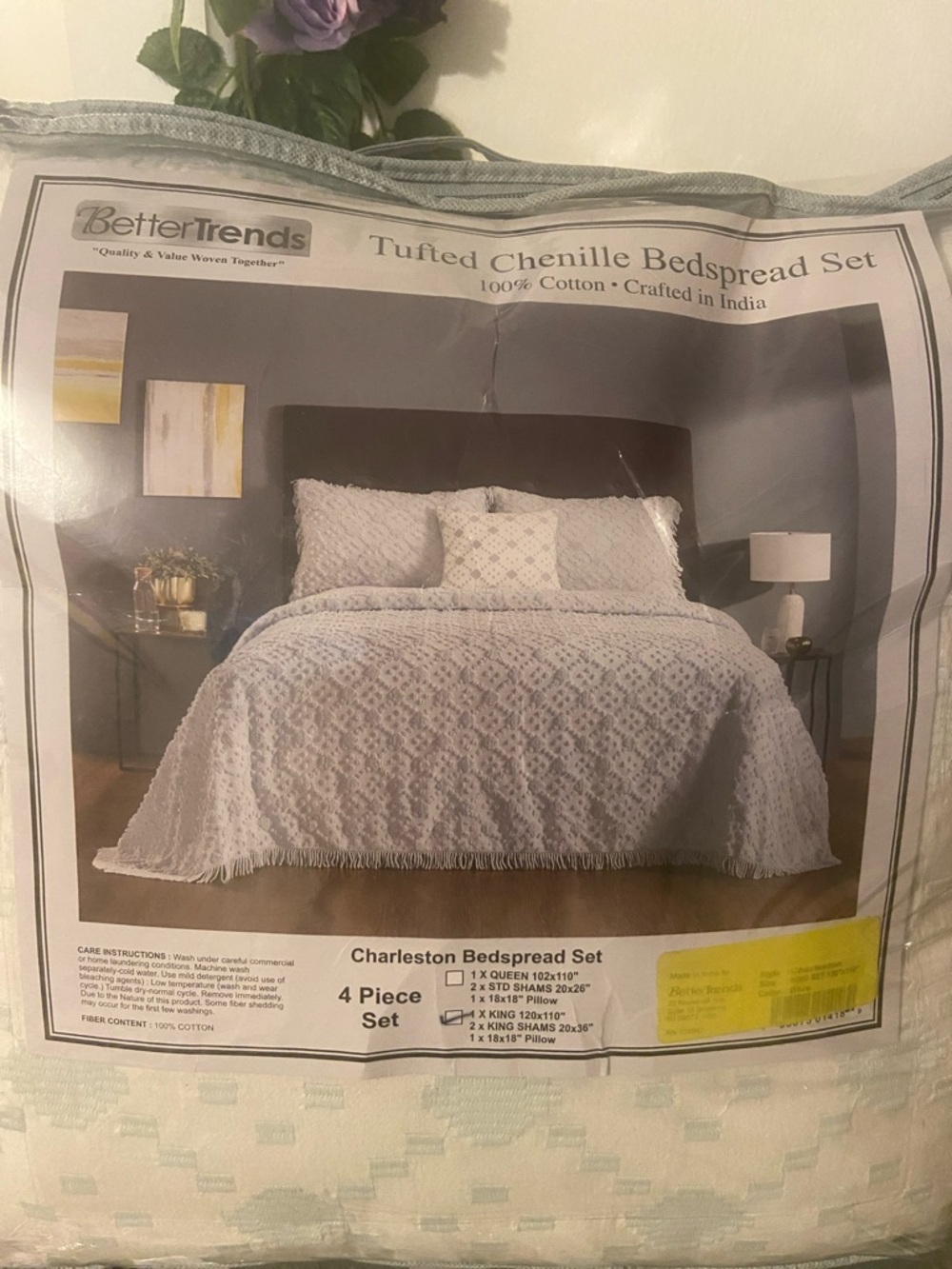 Better Trends Charleston Tufted Chenille Bedspread - White